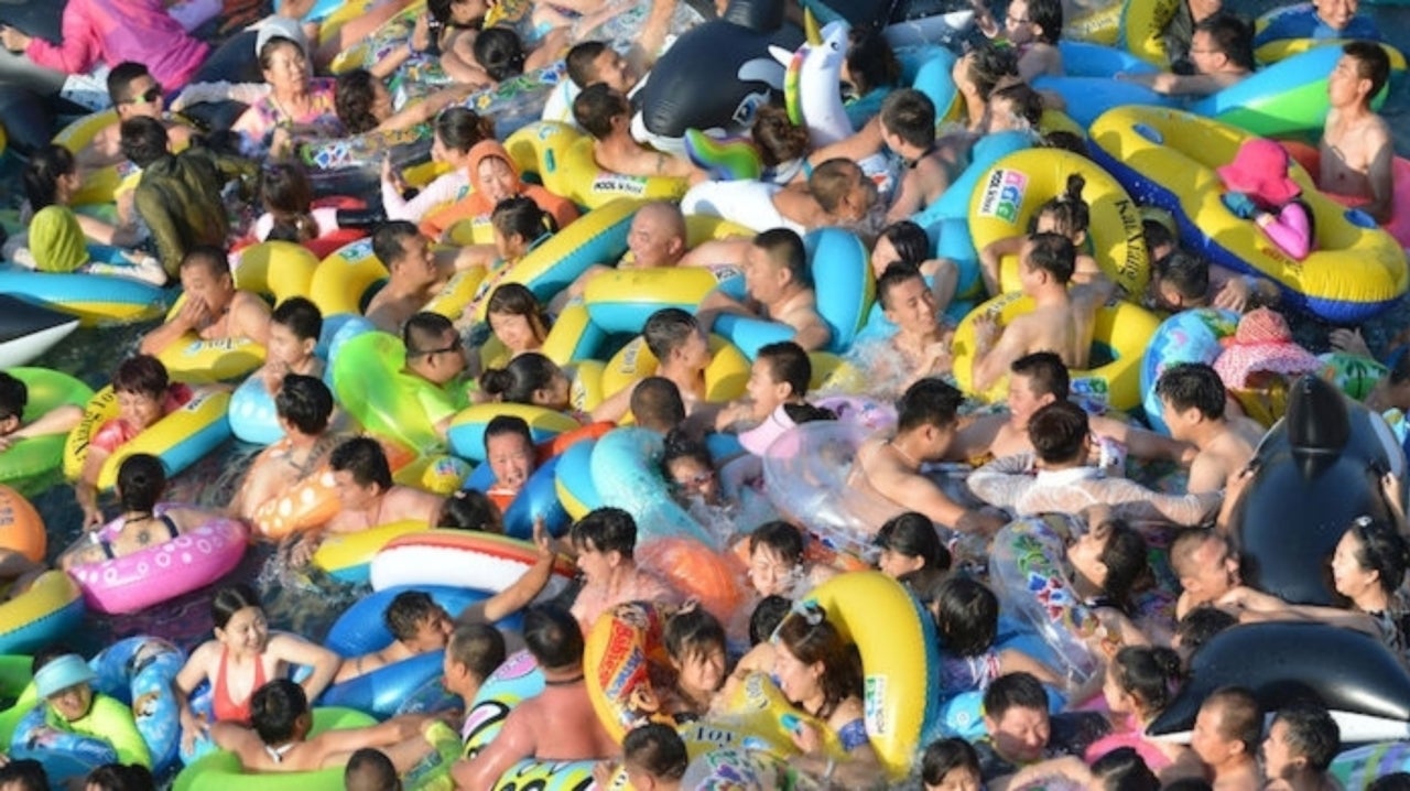 Over 40 Injured In Wave Pool Tsunami Accident